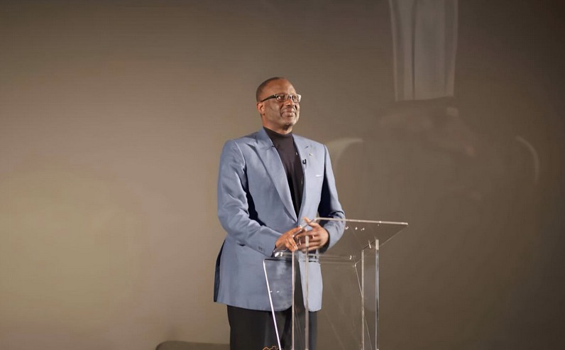 Tidjane Thiam Addresses Ivorian Diaspora in France: Transparency and Accountability for a Prosperous Côte d’Ivoire