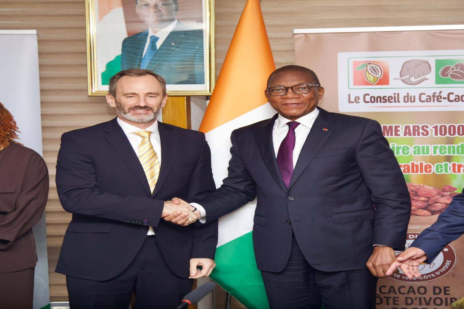 Côte d’Ivoire Explores Partnership with Global Chocolate Companies to Boost Cocoa Farmers’ Incomes