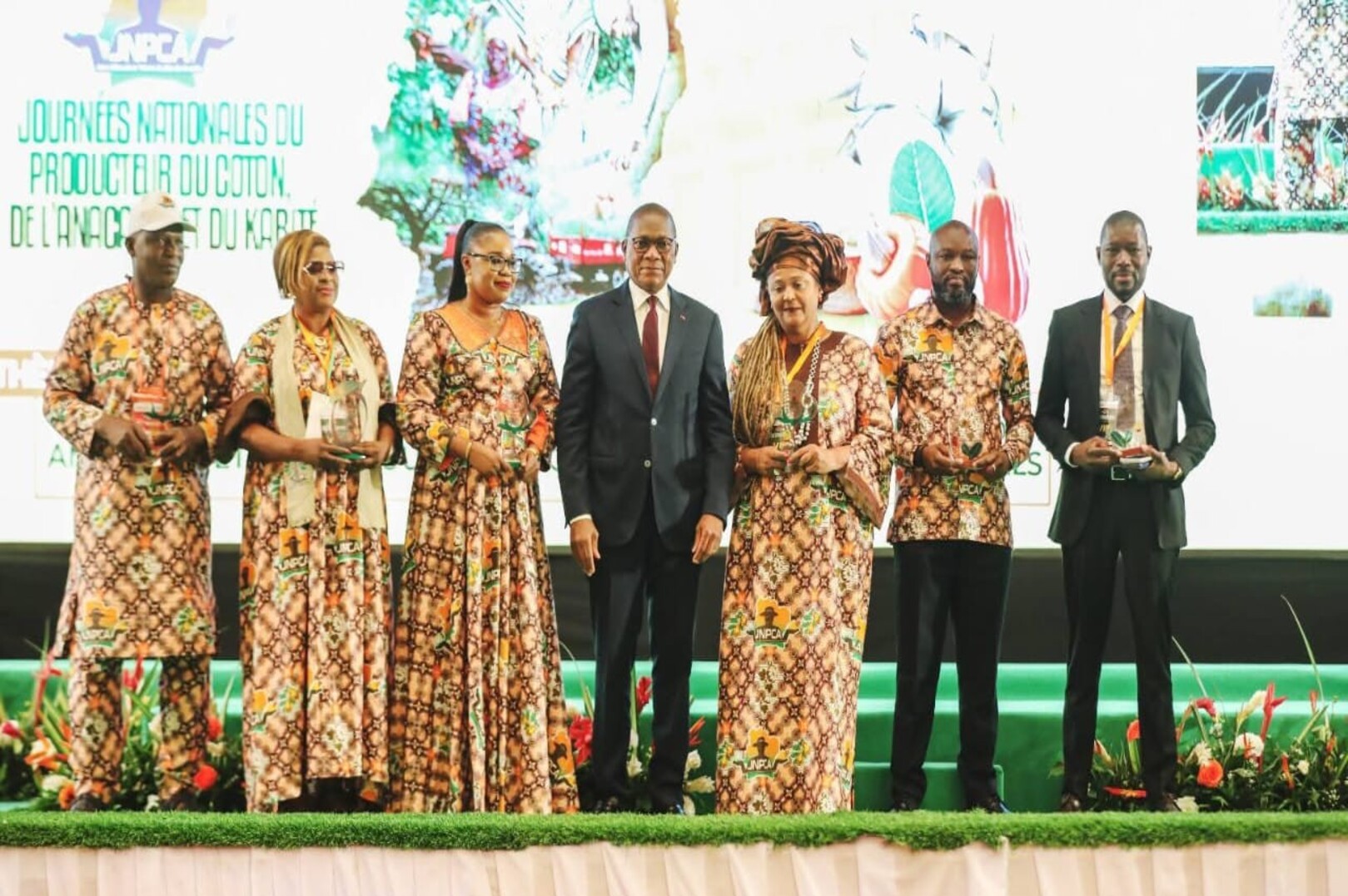 Côte d’Ivoire Sets 2026 Cashew Floor Price at 400 CFA/Kg to Protect Farmers’ Incomes