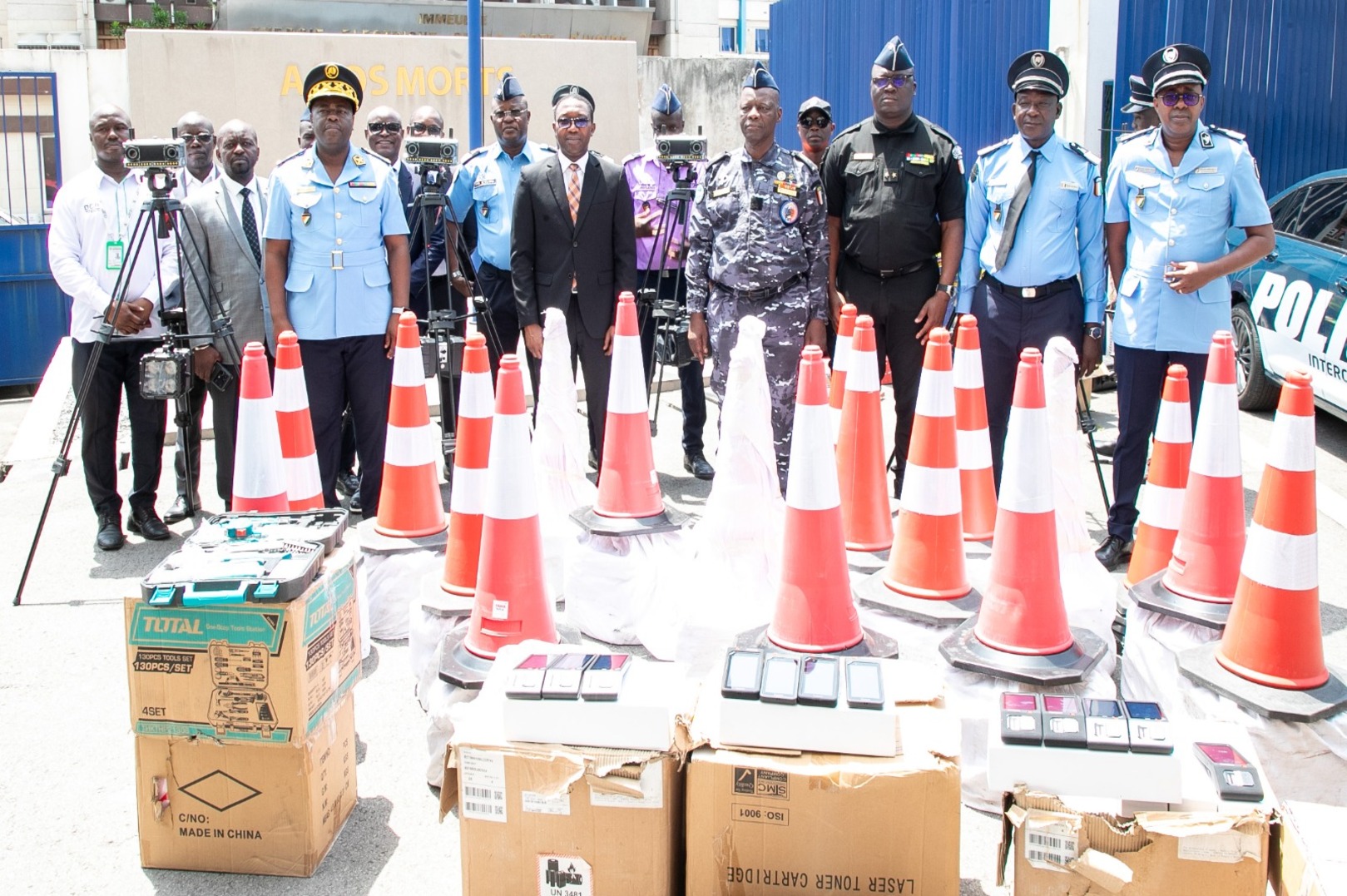 Ministry of Transport Provides Operational Kits to National Police
