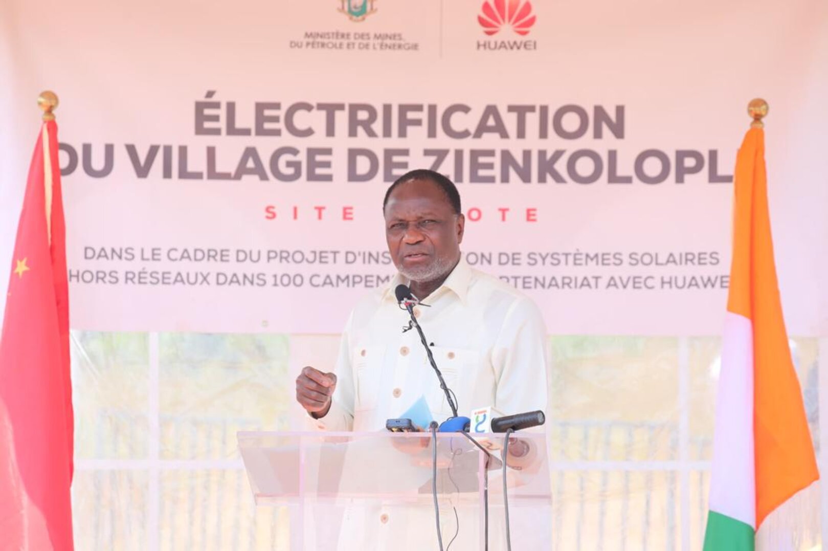 Rural Electrification: The Village of Zienkoloplé (Korhogo) Powered Off-Grid