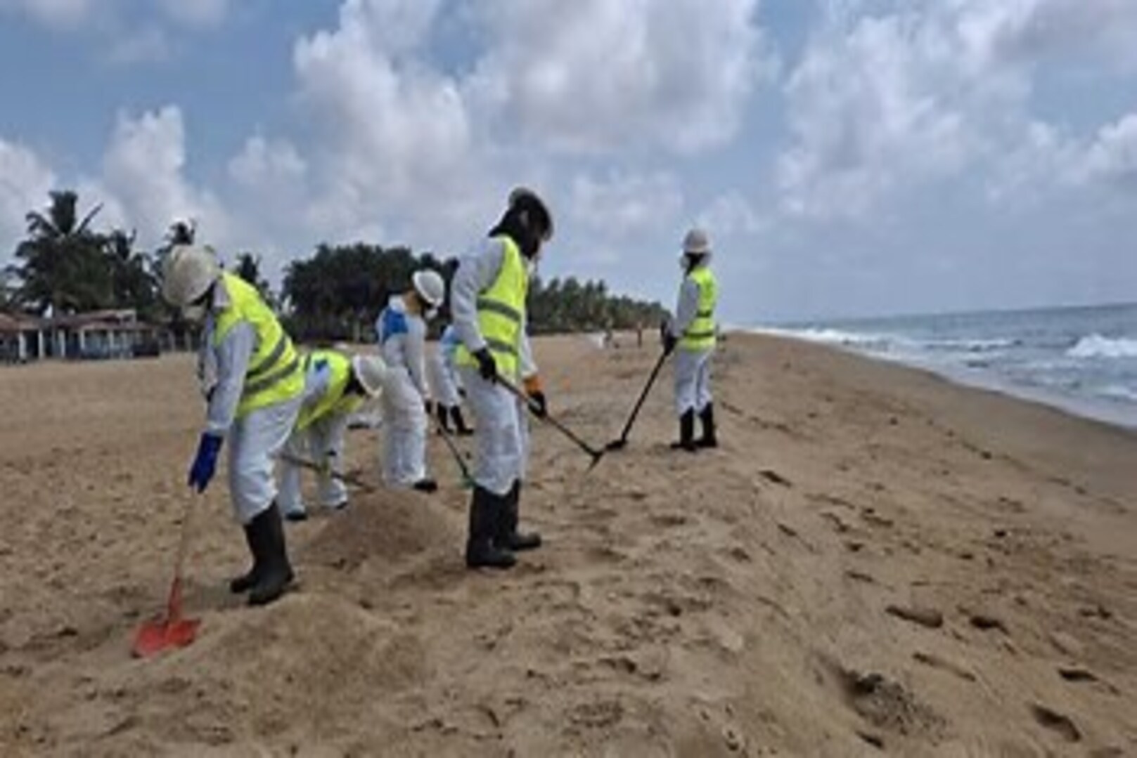 Côte d’Ivoire: Beaches Closed After Oil Spill Near Grand-Bassam